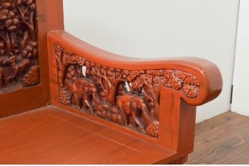 中古　アジア民芸家具　チーク材　草木と像の立派な彫刻をあしらった品格漂うベンチソファ(3人掛け、3P、板座チェア、長椅子、イス)(R-077868)