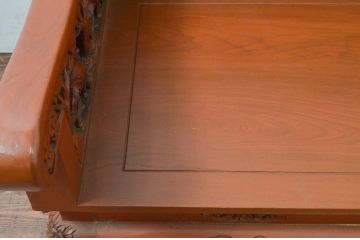 中古　アジア民芸家具　チーク材　草木と像の立派な彫刻をあしらった品格漂うベンチソファ(3人掛け、3P、板座チェア、長椅子、イス)(R-077868)