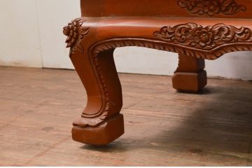 中古　アジア民芸家具　チーク材　草木と像の立派な彫刻をあしらった品格漂うベンチソファ(3人掛け、3P、板座チェア、長椅子、イス)(R-077868)