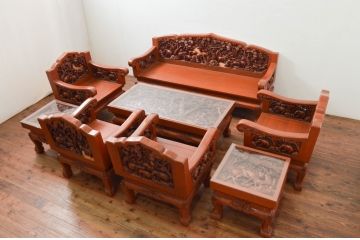 中古　アジア民芸家具　チーク材　草木と像の立派な彫刻をあしらった品格漂うベンチソファ(3人掛け、3P、板座チェア、長椅子、イス)(R-077868)
