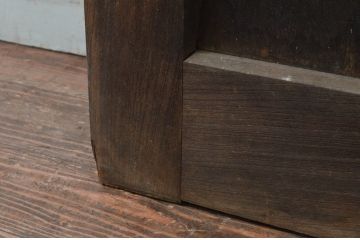 アンティーク建具　重厚　総欅(ケヤキ)材　和の貫禄を漂わせる升目(マス目)格子蔵戸1枚(きつね格子、狐格子、引き戸、玄関戸)(R-077880)