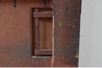 アンティーク建具　大振り!!　総欅(ケヤキ)材　重厚感のある佇まいが魅力の蔵戸1枚(玄関戸、板戸、引き戸)(R-077883)