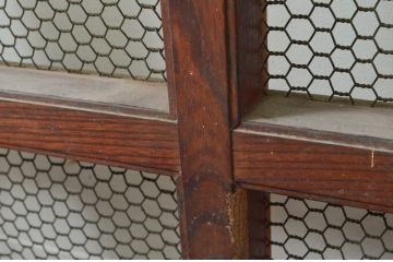 アンティーク建具　上手物!!!　総欅(ケヤキ)材　和モダンな雰囲気を醸し出す升目(マス目)格子蔵戸1枚(きつね格子、狐格子、引き戸、玄関戸)(R-077884)