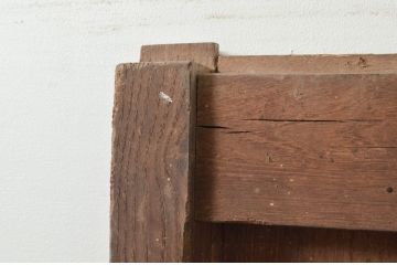 アンティーク建具　ペイント仕上げ限定　どこか懐かしい雰囲気を醸し出す蔵戸1枚(引き戸、玄関戸)(R-077885)