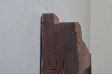 アンティーク建具　ペイント仕上げ限定　どこか懐かしい雰囲気を醸し出す蔵戸1枚(引き戸、玄関戸)(R-077885)