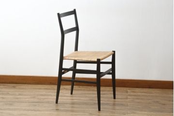 中古　Cassina(カッシーナ)　I MAESTRI COLLECTION(イ・マエストリ・コレクション)　Gio Ponti(ジオ・ポンティ)デザイン　699 SUPERLEGGERA(スーパーレジェーラ)　籐張り　アームレスチェア(ダイニングチェア、椅子、イス、いす)(R-077898)
