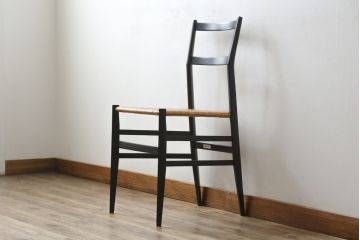 中古　Cassina(カッシーナ)　I MAESTRI COLLECTION(イ・マエストリ・コレクション)　Gio Ponti(ジオ・ポンティ)デザイン　699 SUPERLEGGERA(スーパーレジェーラ)　籐張り　アームレスチェア(ダイニングチェア、椅子、イス、いす)(R-077898)