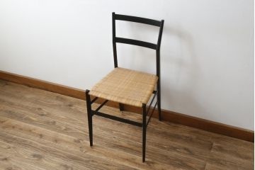 中古　Cassina(カッシーナ)　I MAESTRI COLLECTION(イ・マエストリ・コレクション)　Gio Ponti(ジオ・ポンティ)デザイン　699 SUPERLEGGERA(スーパーレジェーラ)　籐張り　アームレスチェア(ダイニングチェア、椅子、イス、いす)(R-077898)