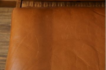 デンマークビンテージ　P.Jeppesen Mobelfabrik 　PJ Furniture(P.J.ファニチャー社)　Ole Wanscher(オーレ・ヴァンシャー) 　本革(レザー)　PJ149 Colonial Chair(コロニアルチェア)　ミッドセンチュリースタイルの空間づくりにおすすめのアームチェア(イージーチェア、1人掛けソファ、ヴィンテージ、北欧)(R-077899)