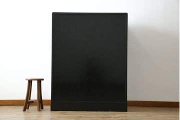 中古　最高級品!!　美しい扇の蒔絵入りの黒漆塗り桐箪笥(桐たんす、衣装箪笥、収納タンス、和タンス、引き出し)(定価推定約300万円)(R-077902)