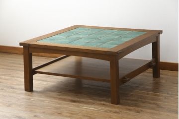 中古　高級品　Stickley(スティックレー/スティックレイ)　空間を華やかに彩るタイルトップローテーブル(リビングテーブル、センターテーブル)(R-077904)