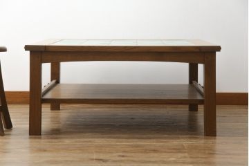 中古　高級品　Stickley(スティックレー/スティックレイ)　空間を華やかに彩るタイルトップローテーブル(リビングテーブル、センターテーブル)(R-077904)