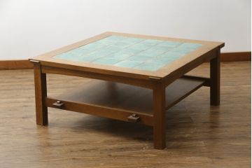 中古　高級品　Stickley(スティックレー/スティックレイ)　空間を華やかに彩るタイルトップローテーブル(リビングテーブル、センターテーブル)(R-077904)