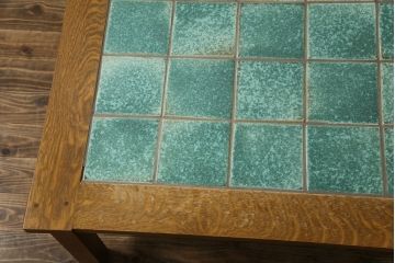 中古　高級品　Stickley(スティックレー/スティックレイ)　空間を華やかに彩るタイルトップローテーブル(リビングテーブル、センターテーブル)(R-077904)