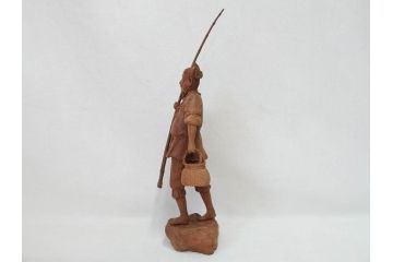 柳汀作　木彫り　高さ41.5cm　職人の技が光る恵比須像(恵比寿様、木製、在銘、作家物、置物、ディスプレイ、おきもの、共箱付き)(R-077914)