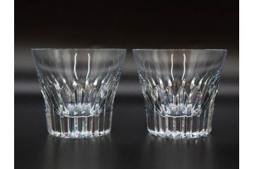 2022年　フランス　Baccarat　バカラ　CRYSTA(クリスタ)　深く彫られたカットが輝くタンブラー2客セット(コップ、グラス、ロックグラス、クリスタルガラス、フルレッドクリスタルガラス、共箱付き)(R-077915)