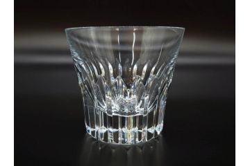 2022年　フランス　Baccarat　バカラ　CRYSTA(クリスタ)　深く彫られたカットが輝くタンブラー2客セット(コップ、グラス、ロックグラス、クリスタルガラス、フルレッドクリスタルガラス、共箱付き)(R-077915)