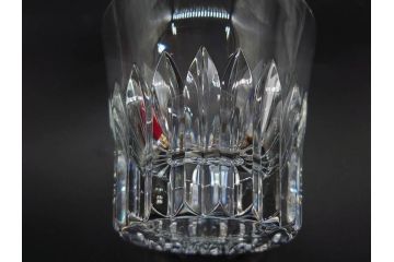 2022年　フランス　Baccarat　バカラ　CRYSTA(クリスタ)　深く彫られたカットが輝くタンブラー2客セット(コップ、グラス、ロックグラス、クリスタルガラス、フルレッドクリスタルガラス、共箱付き)(R-077915)