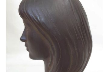 彫刻家　舟越保武　「K嬢」　上品な微笑みが魅力的なブロンズ像(Y・FUNAKOSHI、彫刻、女性像、オブジェ、置物、ディスプレイ、大理石製台座付き)(R-077916)
