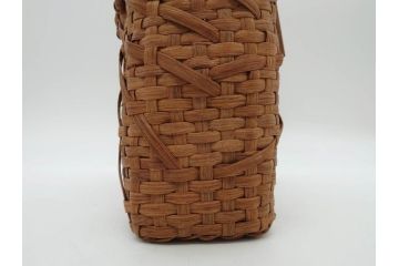 国産　山葡萄籠バッグ　やまぶどう　花のデザインが可愛らしい籠バッグ(手提げ袋、バック、鞄、花結び、花編み、カゴバッグ、かご、山ぶどう)(R-077917)