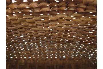 国産　山葡萄籠バッグ　やまぶどう　花のデザインが可愛らしい籠バッグ(手提げ袋、バック、鞄、花結び、花編み、カゴバッグ、かご、山ぶどう)(R-077917)