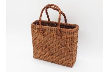 国産　山葡萄籠バッグ　やまぶどう　シンプルで使いやすい籠バッグ(手提げ袋、バック、鞄、カゴバッグ、かご、山ぶどう)(R-077919)