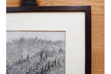 真作　橋本広喜　「冬の集落」　降り積もる山村の雪景色が美しい墨彩画(冬、雪、集落、山、額付き、外箱付き)(R-077926)