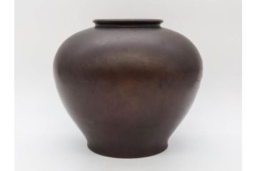 時代物　古銅　斑紫銅　盛上　生き生きと泳ぐ魚の装飾が印象的な花瓶(鮎?、アユ、高岡銅器?、花器、花生、花入、壷、壺、在銘、作家物)(R-077929)