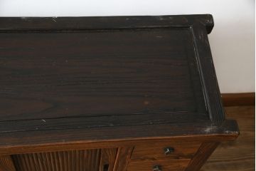 中古　アンティーク調　浮造り仕上げの小振りな水屋箪笥サイドボード(食器棚、サイドキャビネット、収納棚、戸棚、茶箪笥、テレビ台、テレビボード)(R-077936)