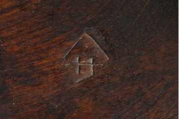 中古　松本民芸家具　#25型スツール・テーブル　クラシカルなデザインがお洒落なサイドテーブル　(R-077948)