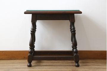 【E様専用】中古　松本民芸家具　#25型スツール・テーブル　クラシカルなデザインがお洒落なガラス天板付きサイドテーブル(コーヒーテーブル、カフェテーブル、花台、飾り台、椅子、イス)(R-077950)