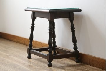 【E様専用】中古　松本民芸家具　#25型スツール・テーブル　クラシカルなデザインがお洒落なガラス天板付きサイドテーブル(コーヒーテーブル、カフェテーブル、花台、飾り台、椅子、イス)(R-077950)