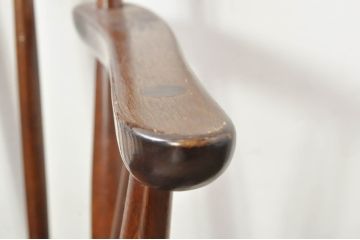 中古　松本民芸家具　クラシカルなデザインが美しいベビーチェア(チャイルドチェア、キッズチェア、アームチェア、ダイニングチェア、板座チェア、ウィンザーチェア、ウインザーチェア、こども椅子、子どもイス)(R-077951)