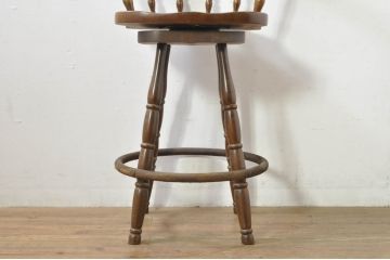 和製ビンテージ　飛騨産業　キツツキマーク　艶のある木の質感が上品な回転チェア(カウンターチェア、ハイチェア、バーチェア、板座チェア、イス、椅子、ヴィンテージ)(R-077952)