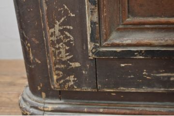フランスアンティーク　特大!!　店舗用　たっぷり収納できる三枚扉の薄型キャビネット(ブックケース、本箱、書棚、戸棚、収納棚、店舗什器)(R-077953)