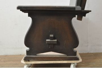 和製アンティーク　希少デザイン!!　目を引く珍しいフォルムが魅力的な古い教会の板座チェア(チャーチチェア、ダイニングチェア、椅子、イス)(R-077958)
