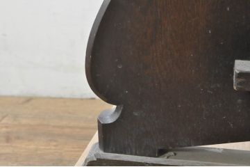 和製アンティーク　希少デザイン!!　目を引く珍しいフォルムが魅力的な古い教会の板座チェア(チャーチチェア、ダイニングチェア、椅子、イス)(R-077958)