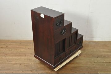 中古　アンティーク調　和のお部屋作りに取り入れやすい両面使いの小さな階段箪笥(和たんす、収納箪笥、引き出し)(R-077966)