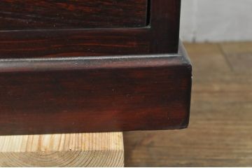 中古　アンティーク調　和のお部屋作りに取り入れやすい両面使いの小さな階段箪笥(和たんす、収納箪笥、引き出し)(R-077966)