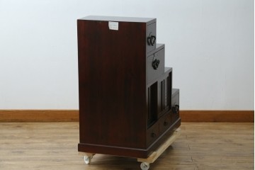 中古　アンティーク調　和のお部屋作りに取り入れやすい両面使いの小さな階段箪笥　(R-077966)