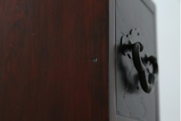 中古　アンティーク調　和のお部屋作りに取り入れやすい両面使いの小さな階段箪笥　(R-077966)