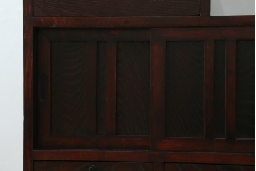 中古　アンティーク調　和のお部屋作りに取り入れやすい両面使いの小さな階段箪笥　(R-077966)