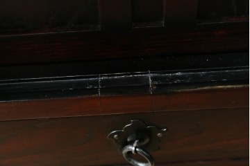 中古　アンティーク調　和のお部屋作りに取り入れやすい両面使いの小さな階段箪笥　(R-077966)