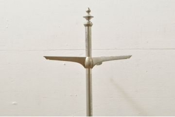 フランスアンティーク　インダストリアルな雰囲気がおしゃれなディスプレイスタンド(ディスプレイラック、飾り棚、陳列棚、店舗什器)(R-077976)