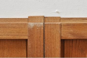 アンティーク建具　欅(ケヤキ)材　懐かしい雰囲気漂う板戸窓4枚セット(引き戸)(R-077980)