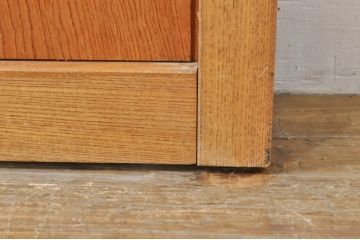 アンティーク建具　欅(ケヤキ)材　懐かしい雰囲気漂う板戸窓4枚セット(引き戸)(R-077980)