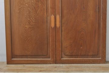 アンティーク建具　欅(ケヤキ)材　どこか懐かしい雰囲気漂う一枚板の両開き扉2枚1対(引き戸、窓)(R-077982)