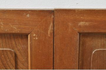 アンティーク建具　欅(ケヤキ)材　どこか懐かしい雰囲気漂う一枚板の両開き扉2枚1対(引き戸、窓)(R-077982)