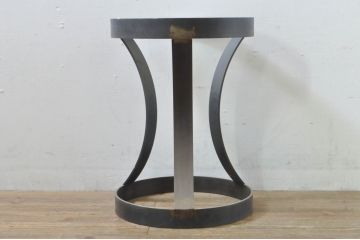 中古　COMPLEX UNIVERSAL FURNITURE SUPPLY(コンプレックス・ユニバーサル・ファニチャー・サプライ)　洗練されたモダンデザインのスカルプチャーサイドテーブル(ガラステーブル、カフェテーブル、コーヒーテーブル、丸テーブル、ラウンドテーブル、花台、飾り台)(定価約13万円)(R-077989)