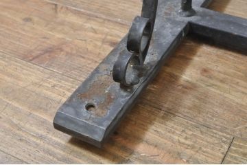 中古　特注品　可憐な雰囲気が素敵なアイアン製のメニュースタンド(メニュー立て、ディスプレイ、店舗什器)(R-077990)